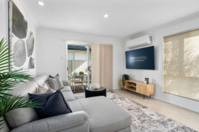 Coastal Central 3Bd Spa SurfersP